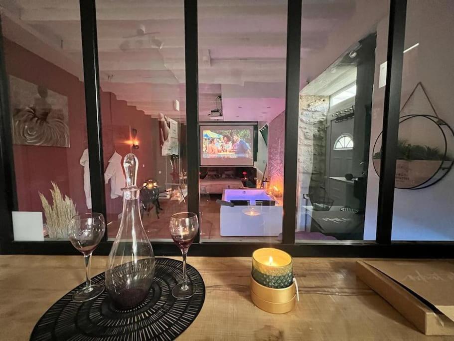 Suite Romance - Jacuzzi Moret-sur-Loing Exterior foto